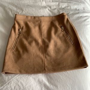 Women’s suede mini skirt tan beige forever 21 medium M